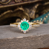 Round Cut Vintage Cluster Emerald Gemstone Ring Flower Engagement Ring